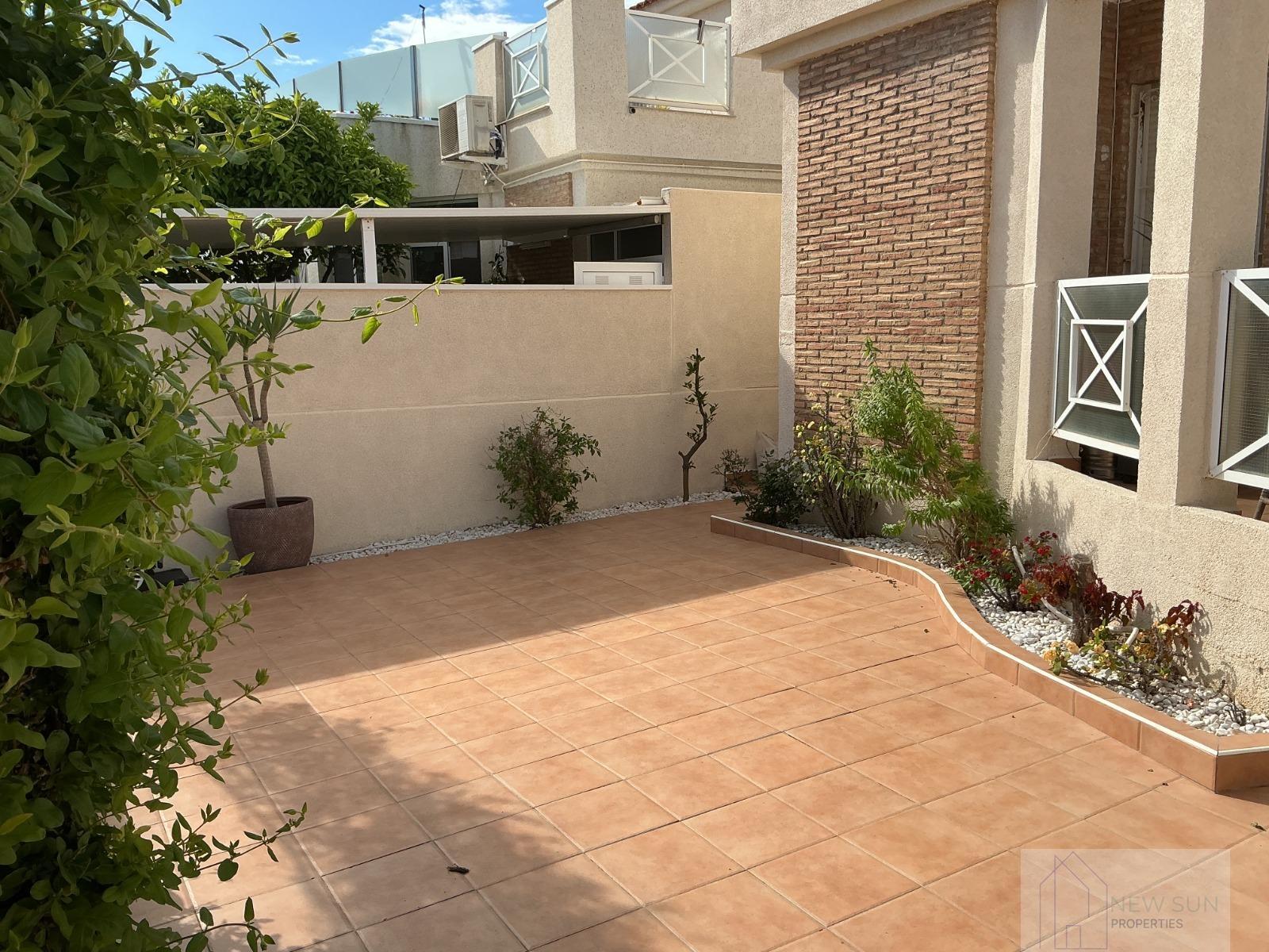 For sale of house in Orihuela Costa