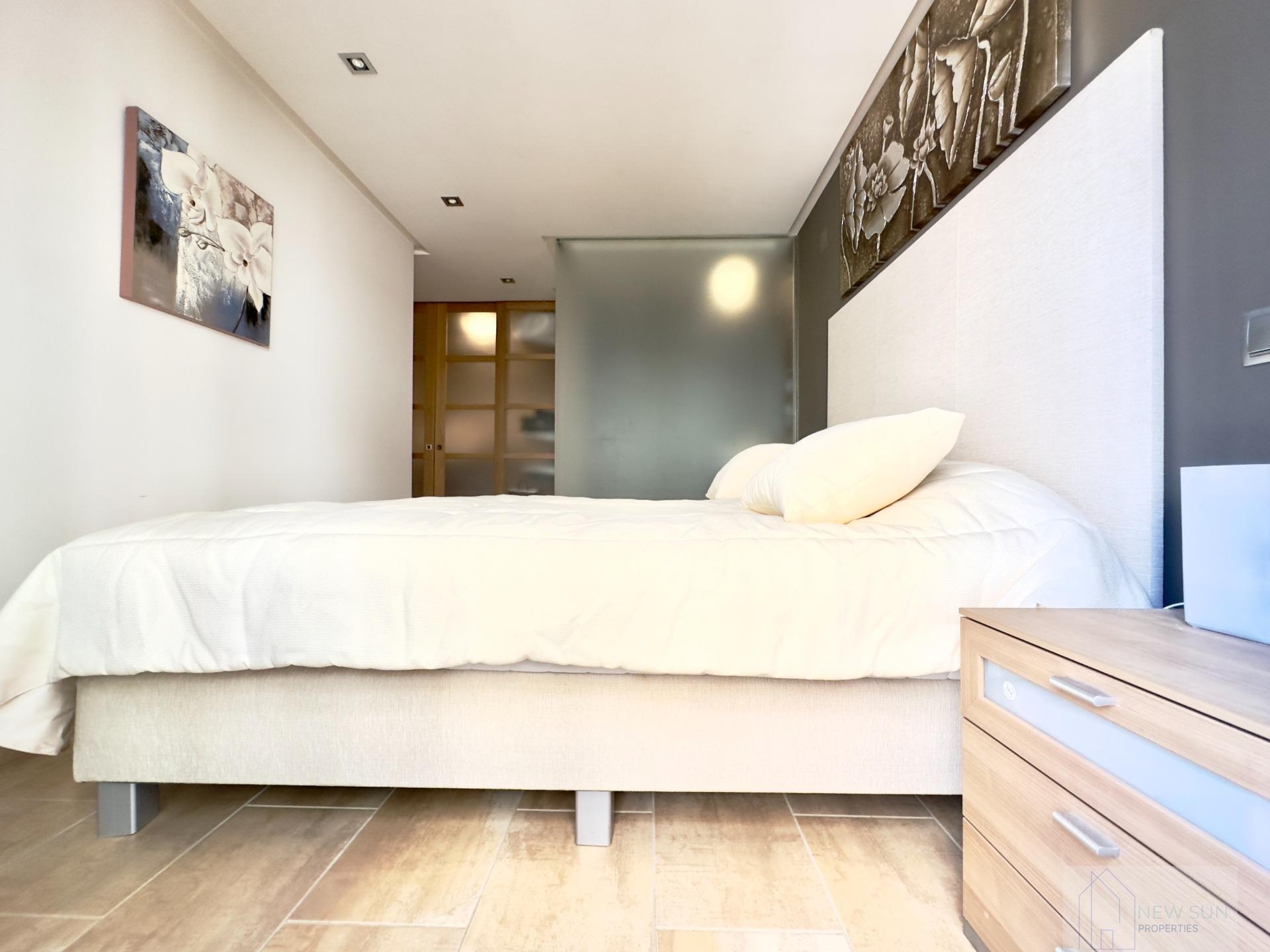 For sale of apartment in Guardamar del Segura