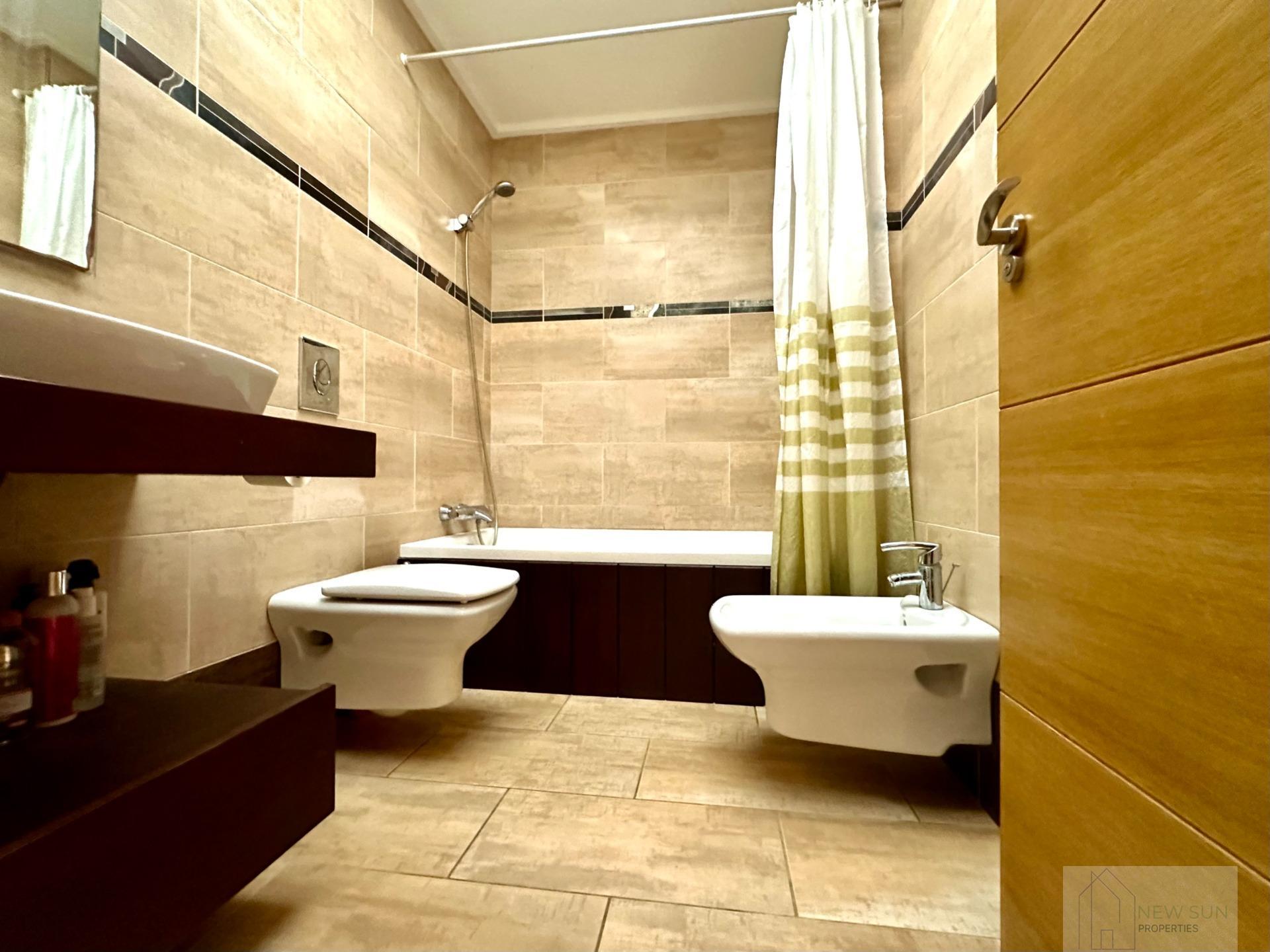 For sale of apartment in Guardamar del Segura