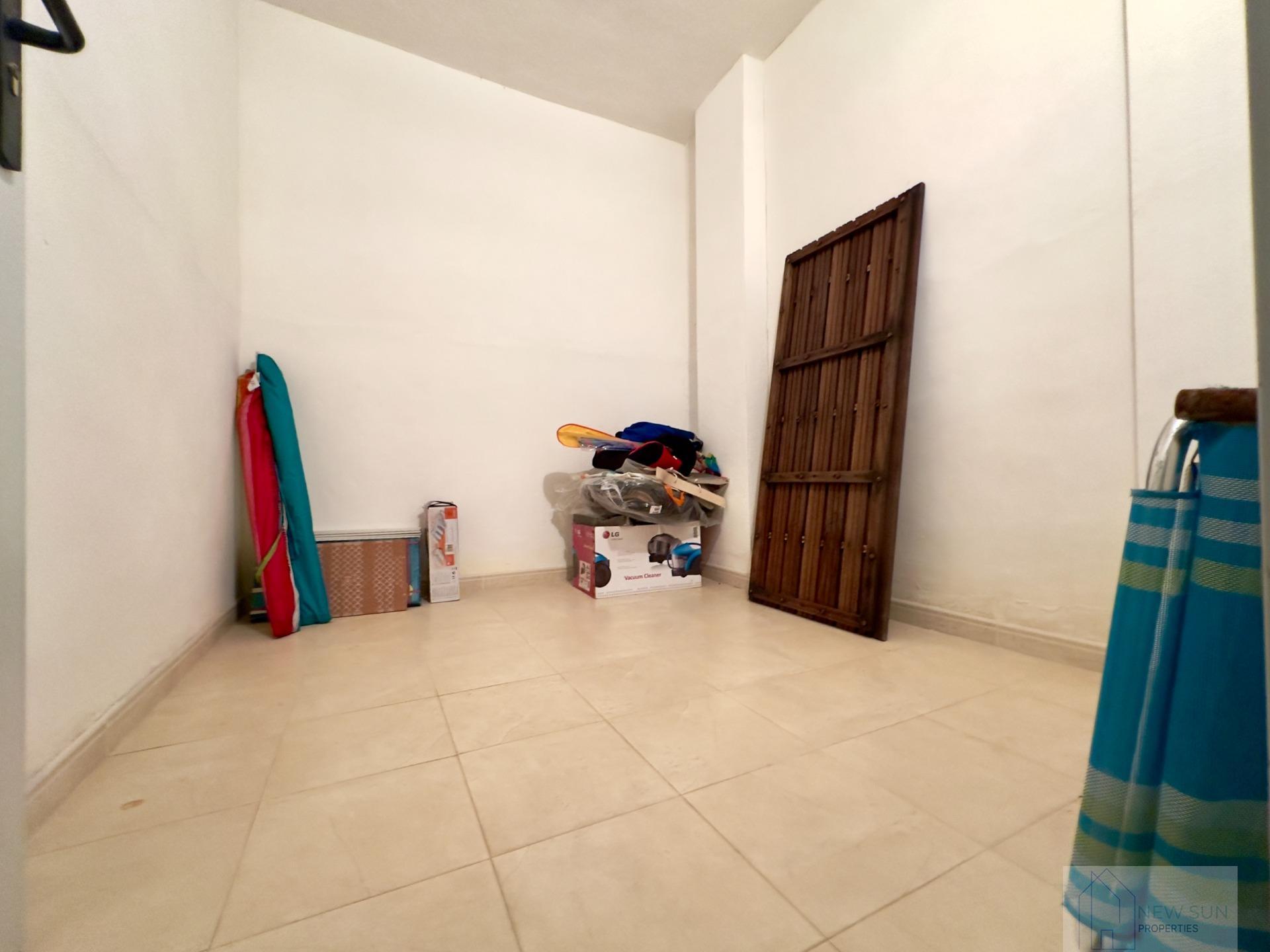 For sale of apartment in Guardamar del Segura