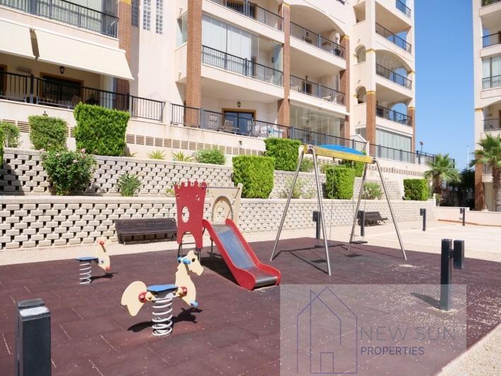 For sale of apartment in Guardamar del Segura
