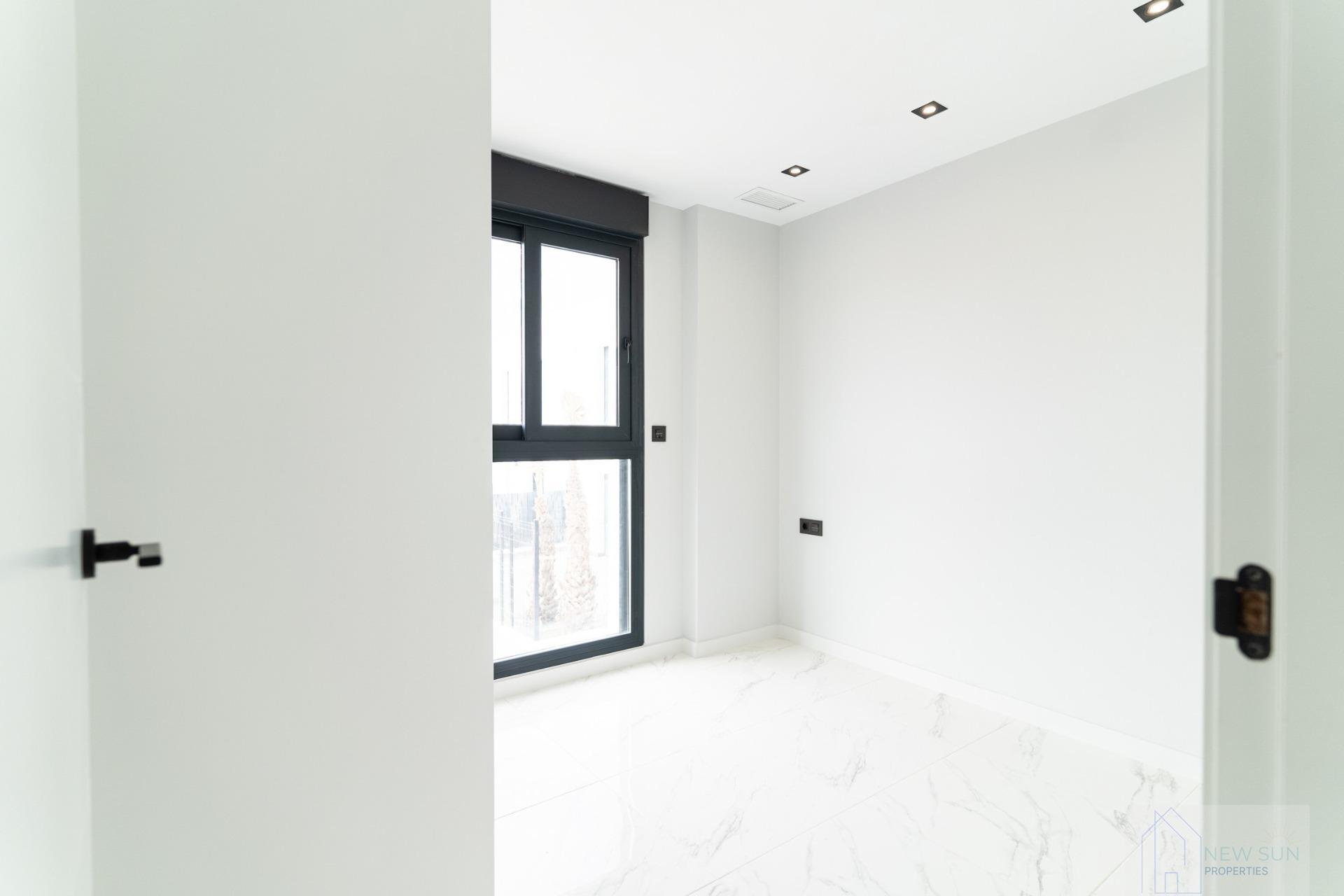 For sale of villa in Orihuela Costa