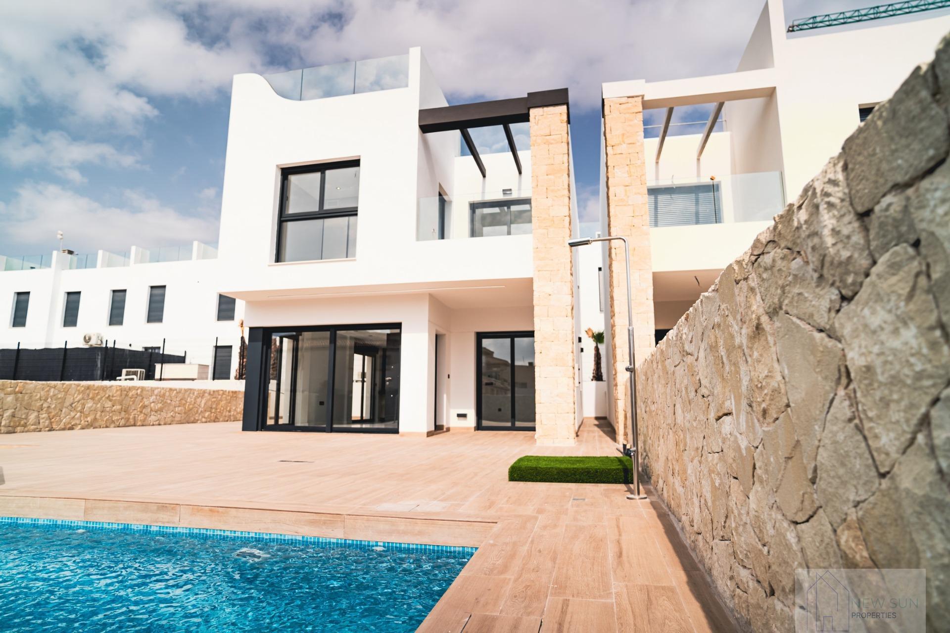 For sale of villa in Orihuela Costa