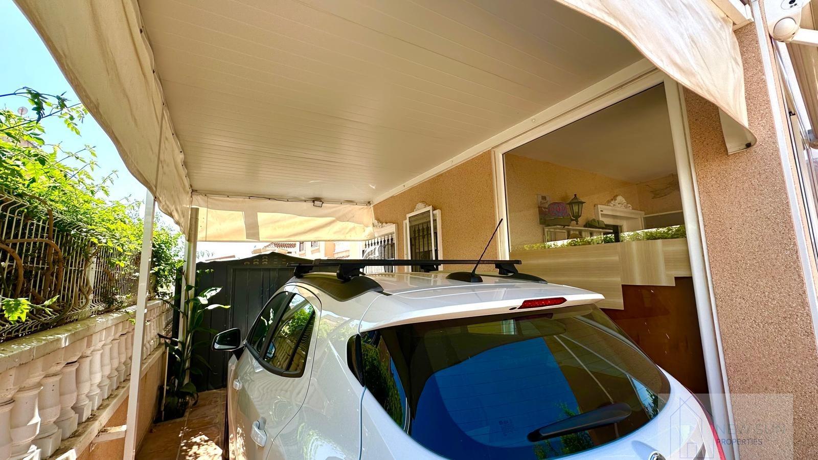 For sale of chalet in Orihuela Costa