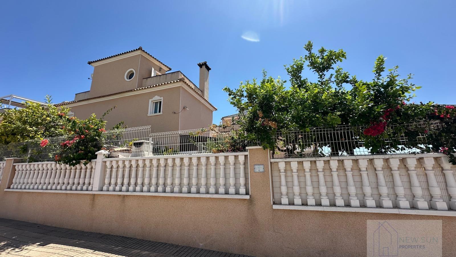 For sale of chalet in Orihuela Costa