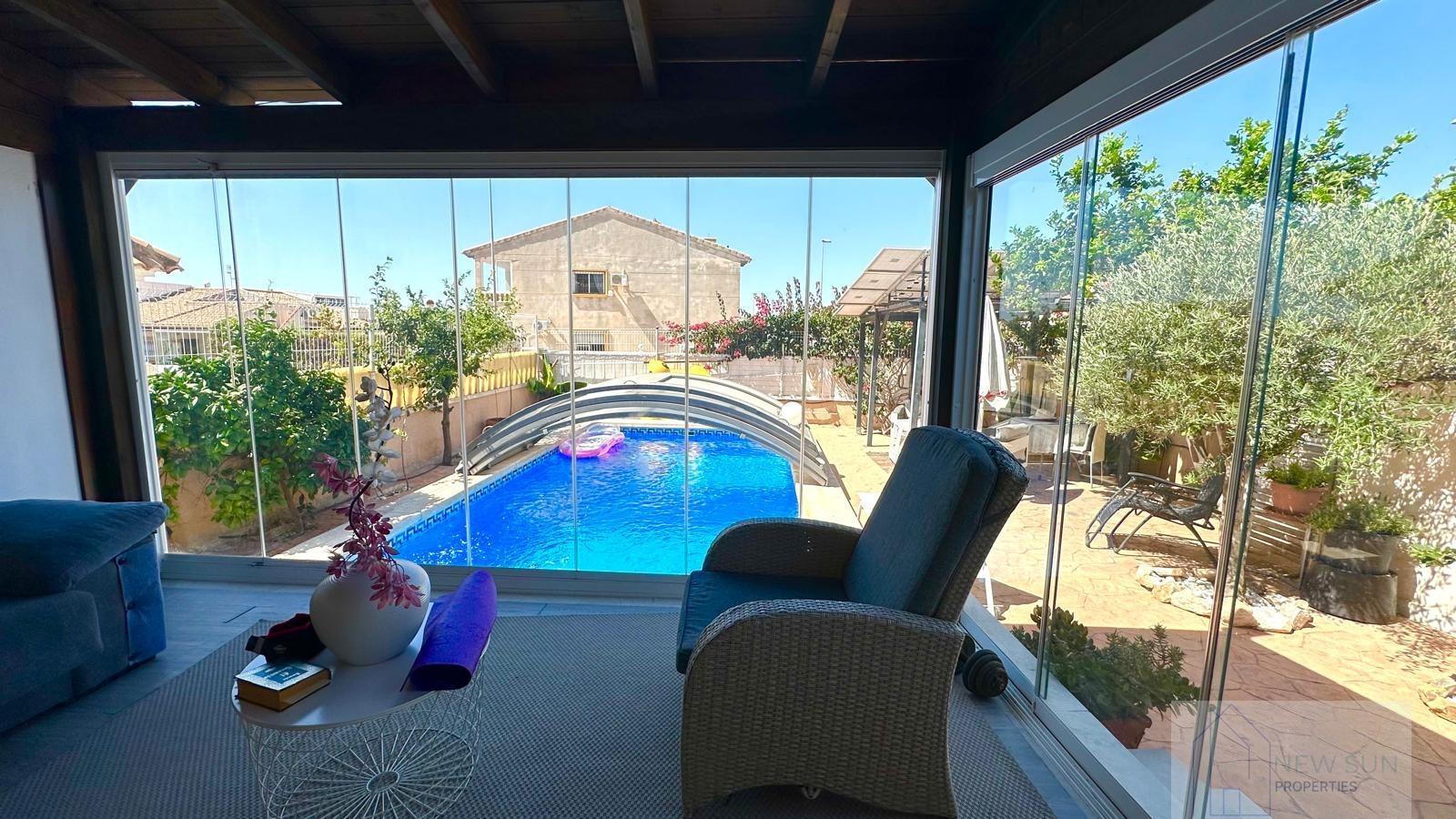 For sale of chalet in Orihuela Costa