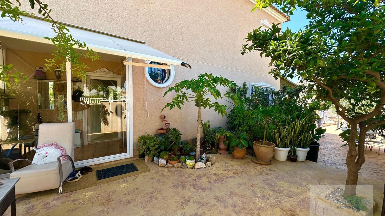 For sale of chalet in Orihuela Costa