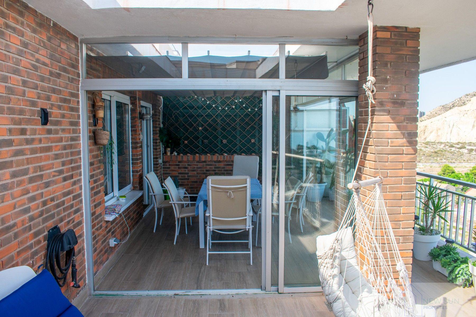 For sale of penthouse in Alicante