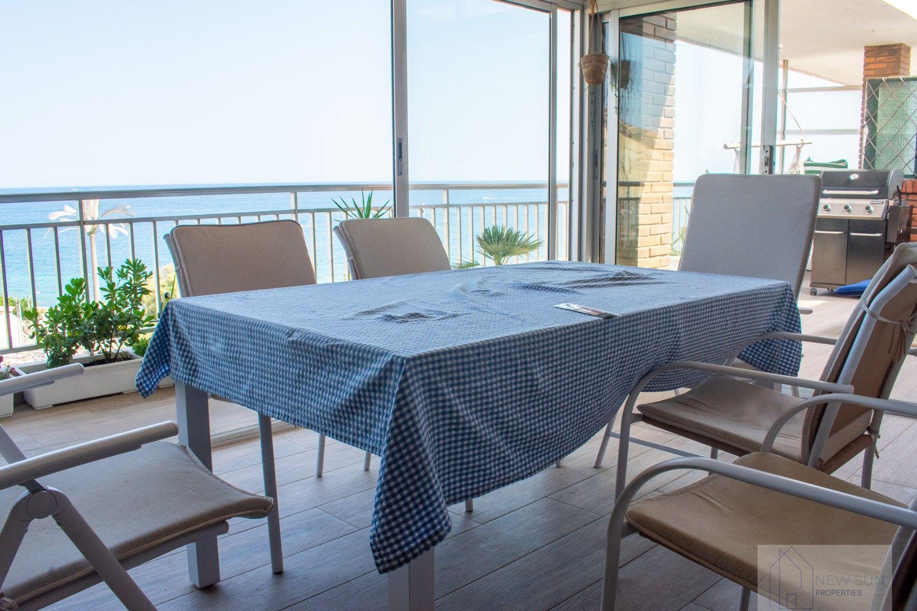 For sale of penthouse in Alicante