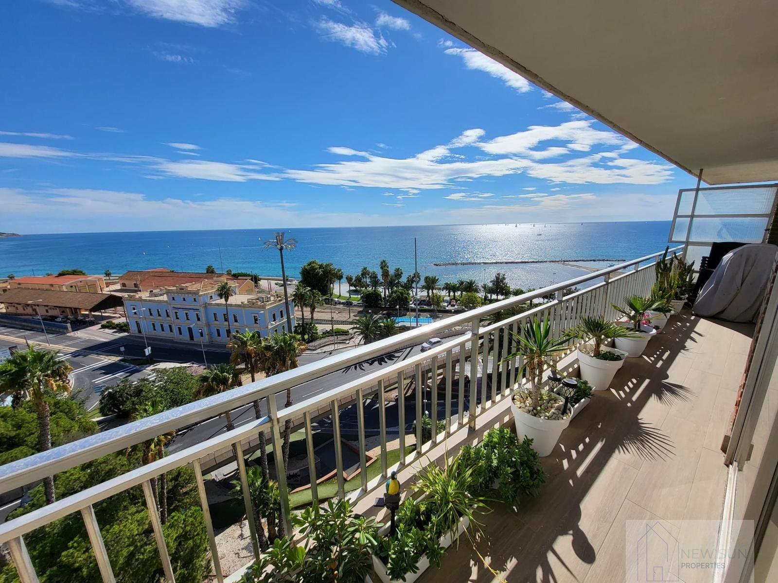 For sale of penthouse in Alicante