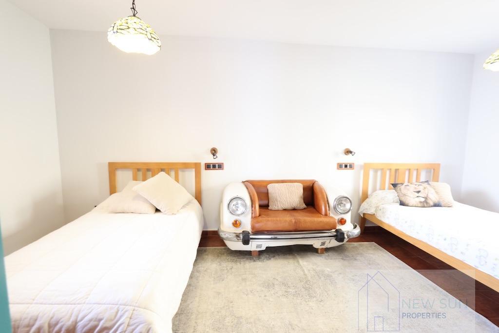 For sale of chalet in Orihuela Costa