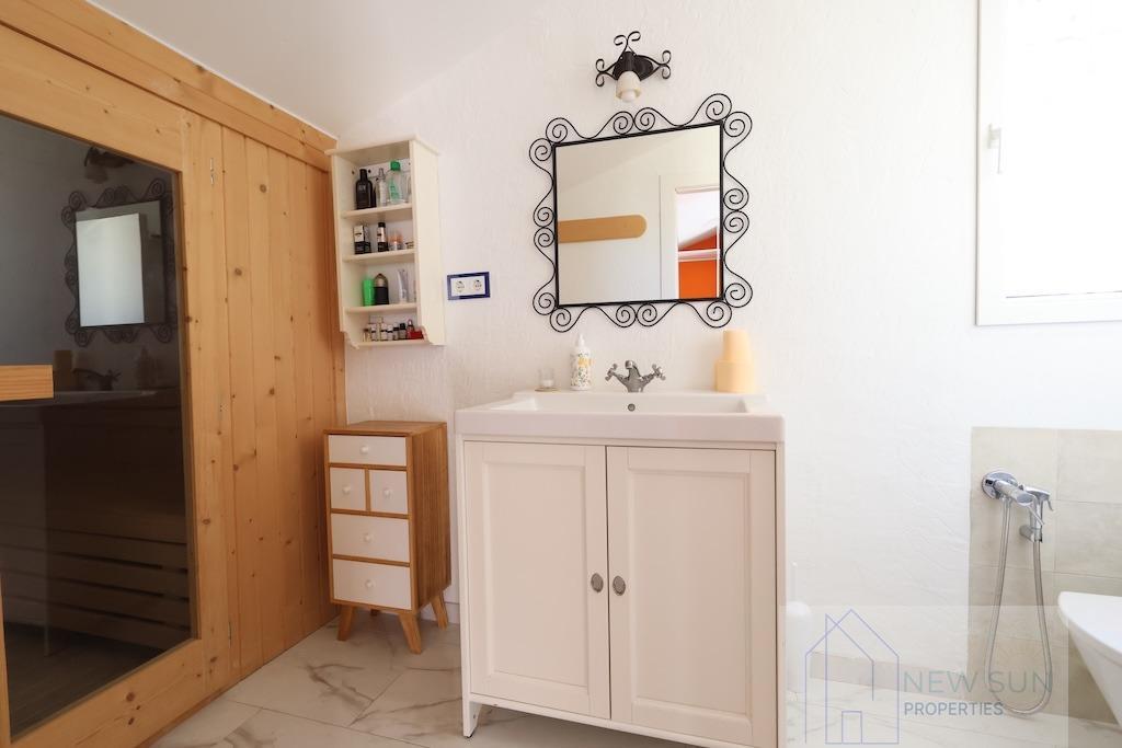 For sale of chalet in Orihuela Costa