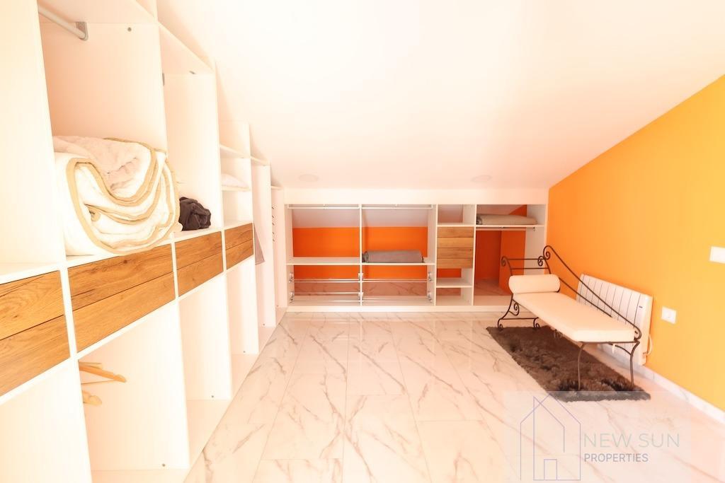 For sale of chalet in Orihuela Costa