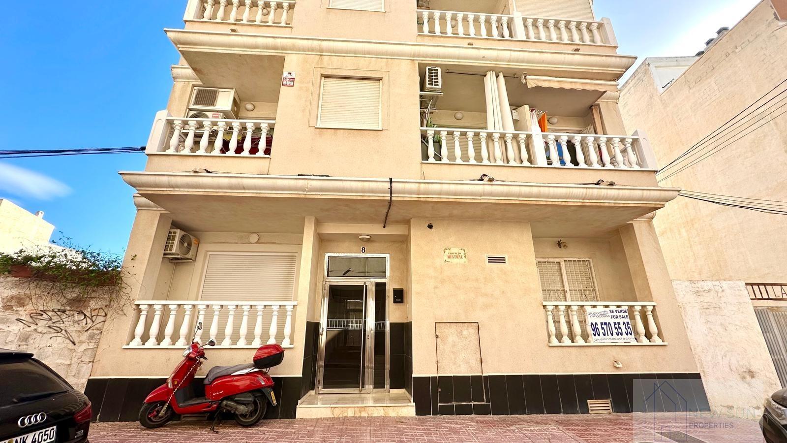 For sale of ground floor in Torrevieja