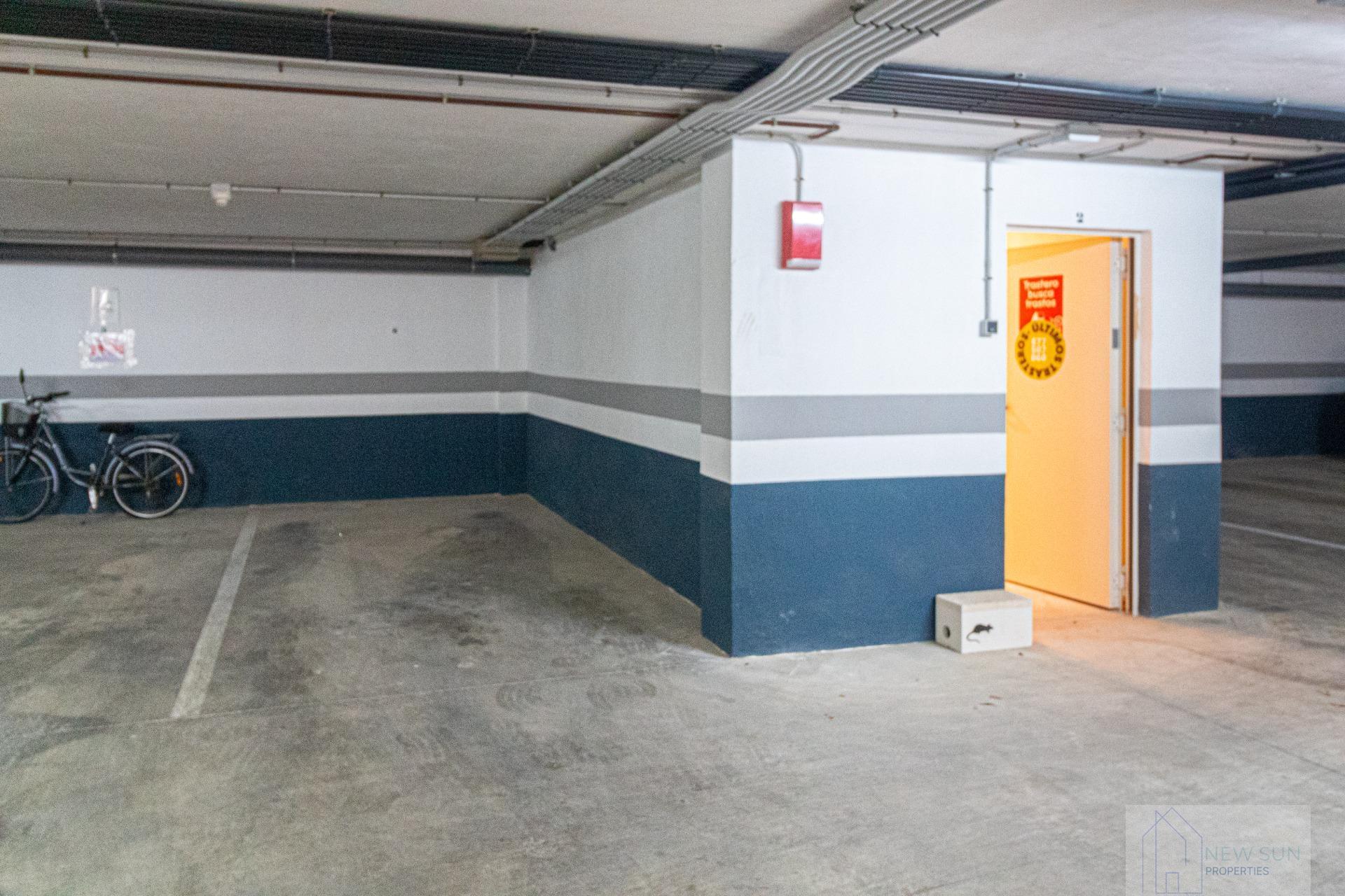 Venta de garaje en Orihuela Costa