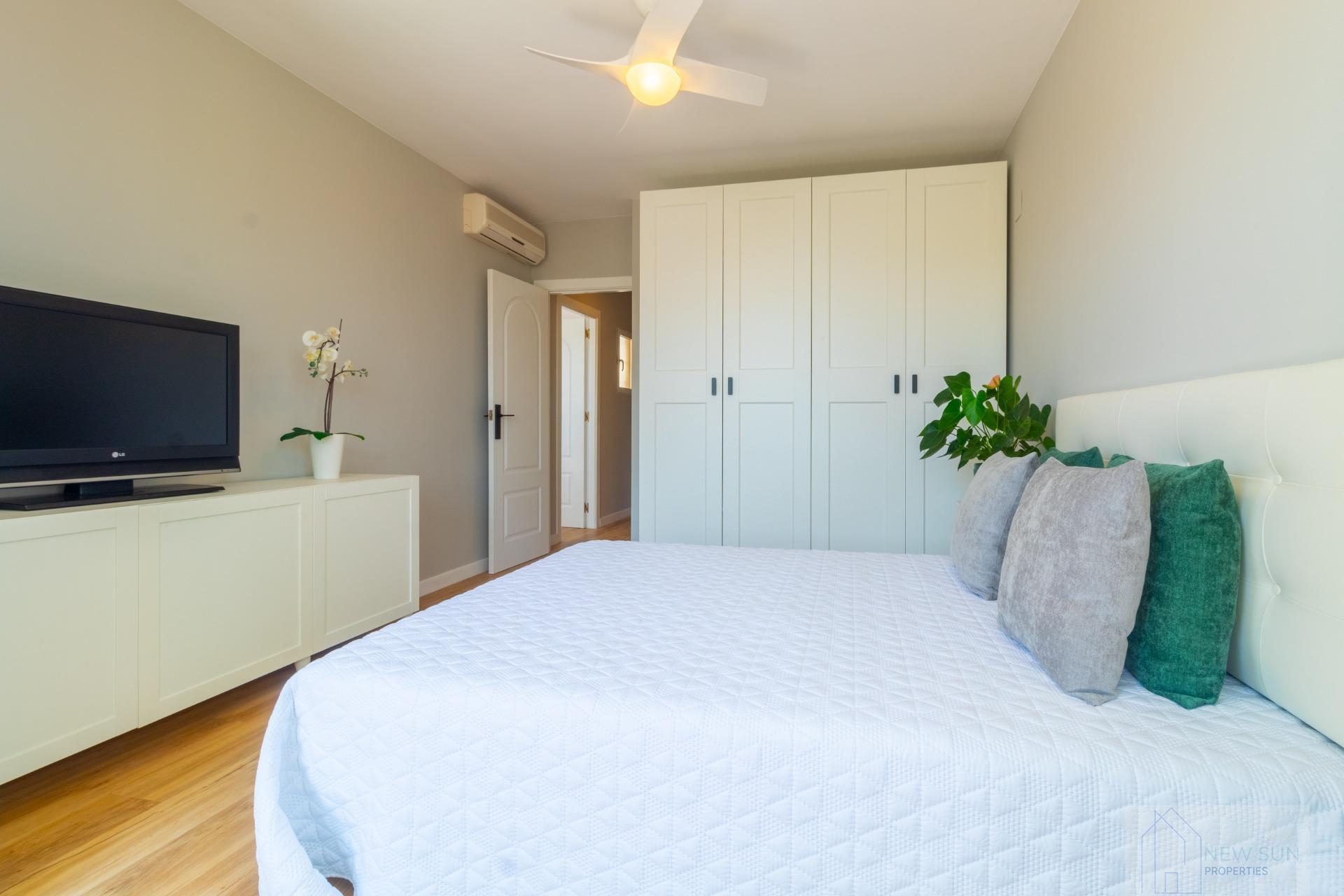 For sale of house in Orihuela Costa