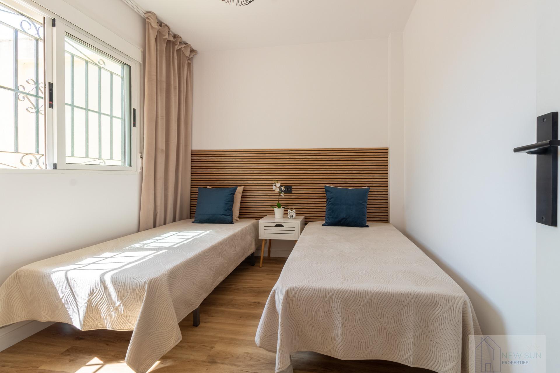 For sale of house in Orihuela Costa