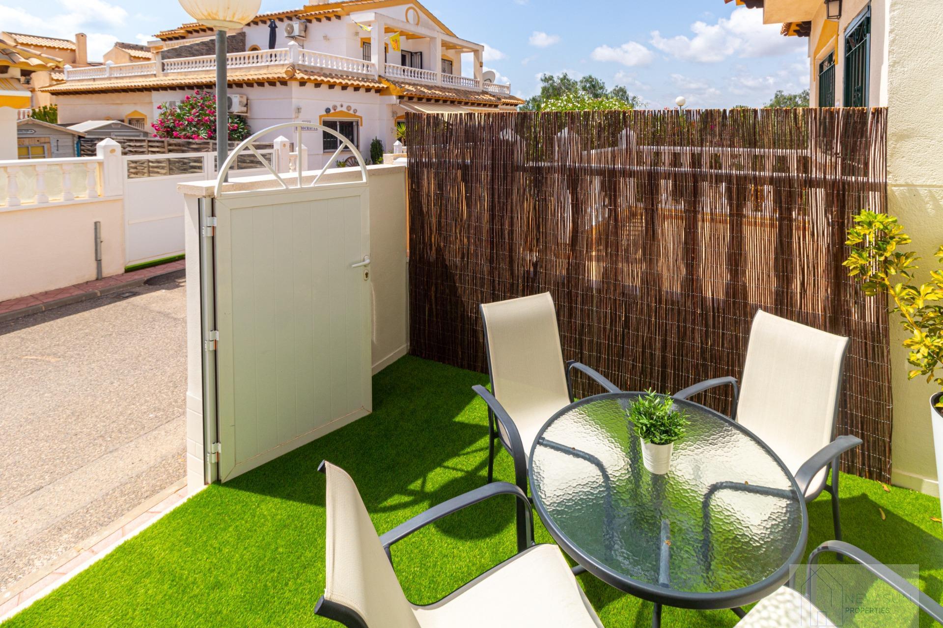 For sale of house in Orihuela Costa