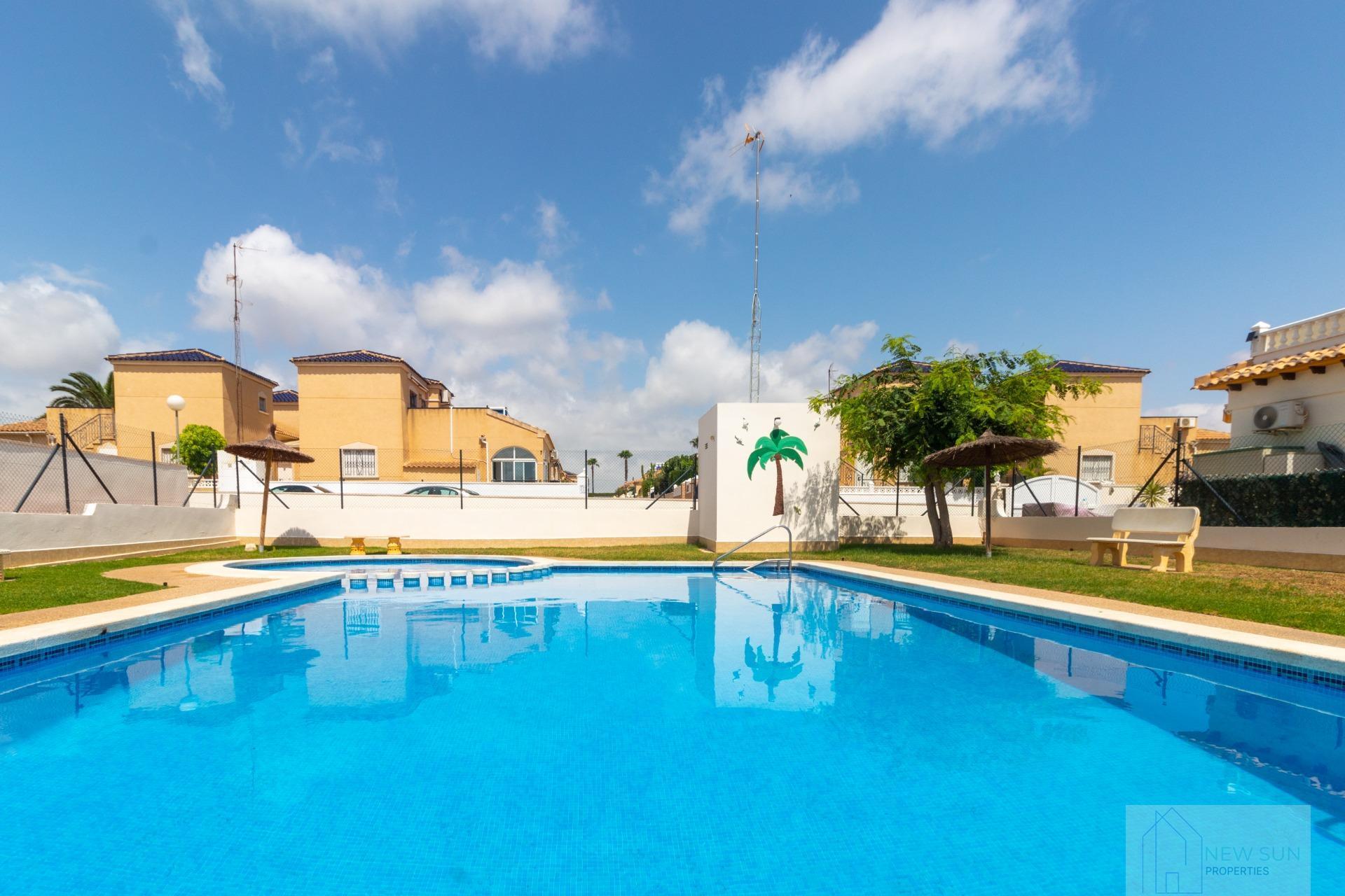 For sale of house in Orihuela Costa