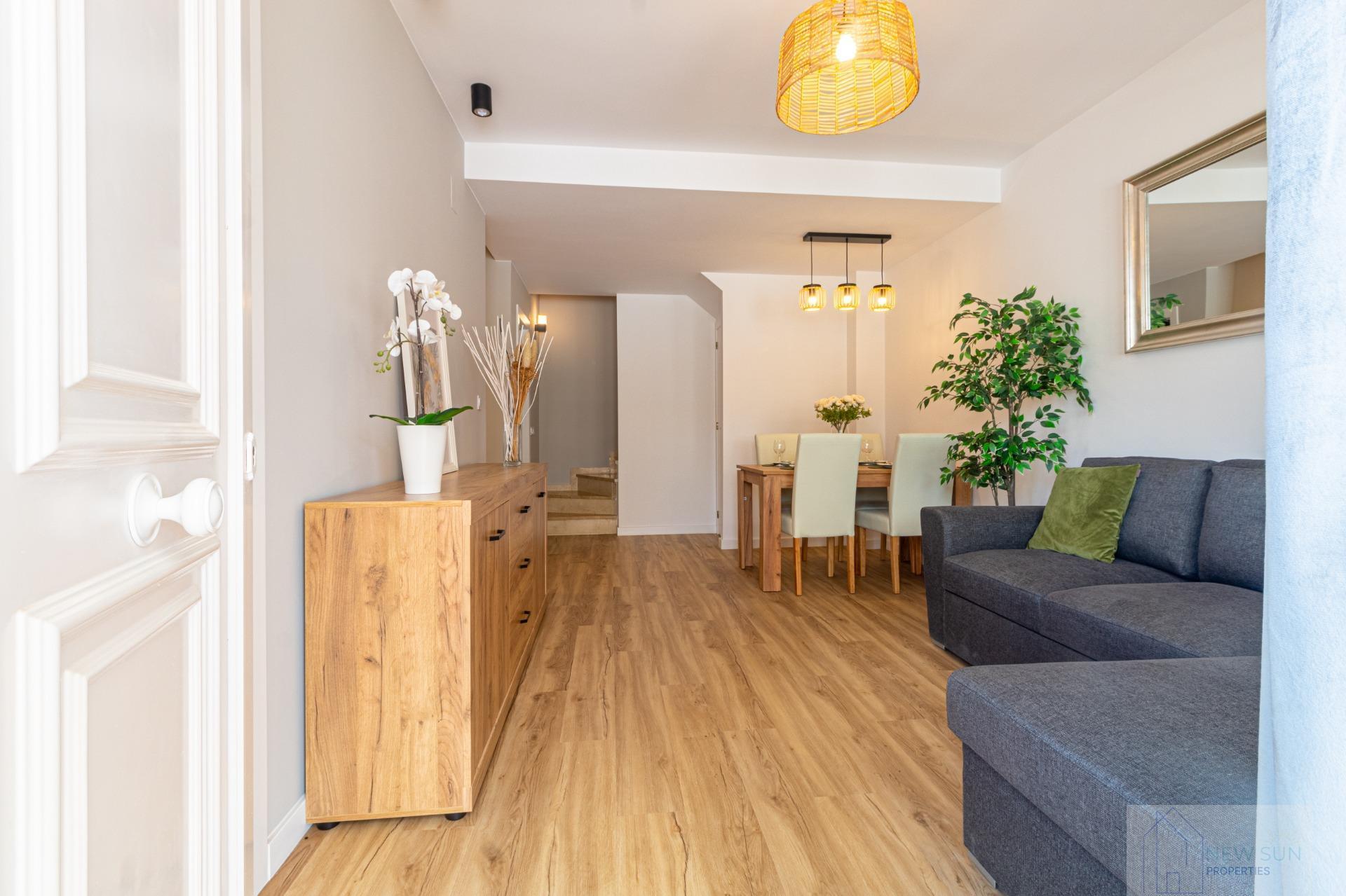 For sale of house in Orihuela Costa