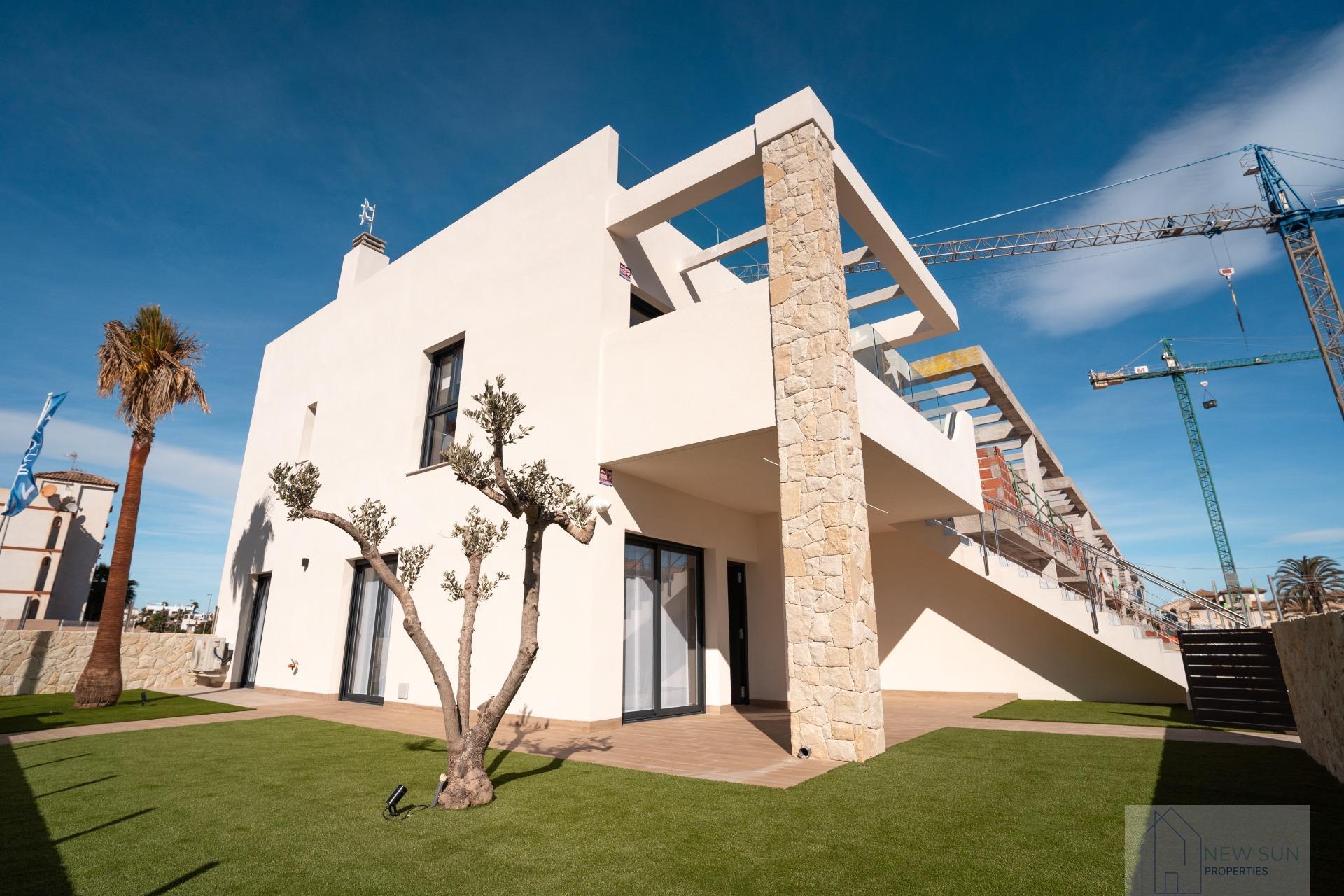 For sale of bungalow in Pilar de la Horadada