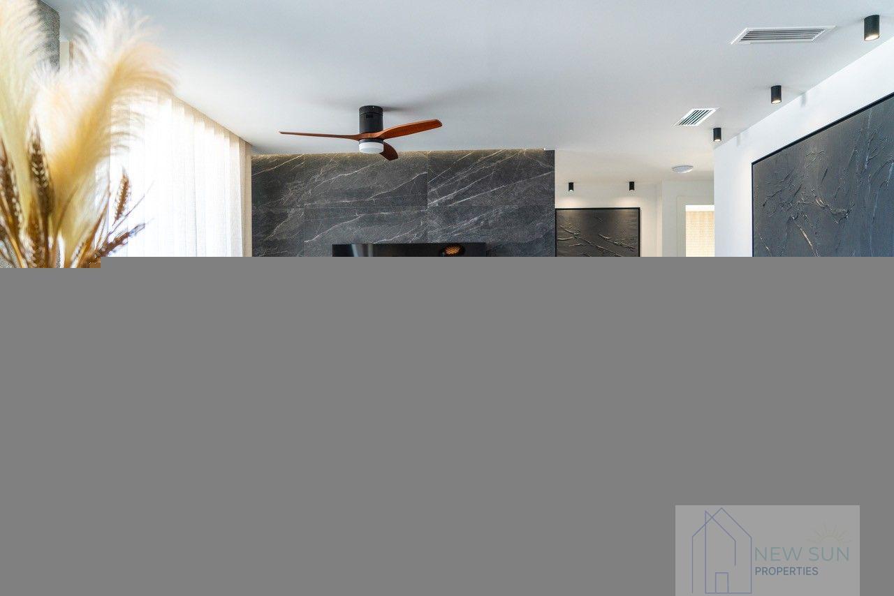 For sale of penthouse in Orihuela Costa