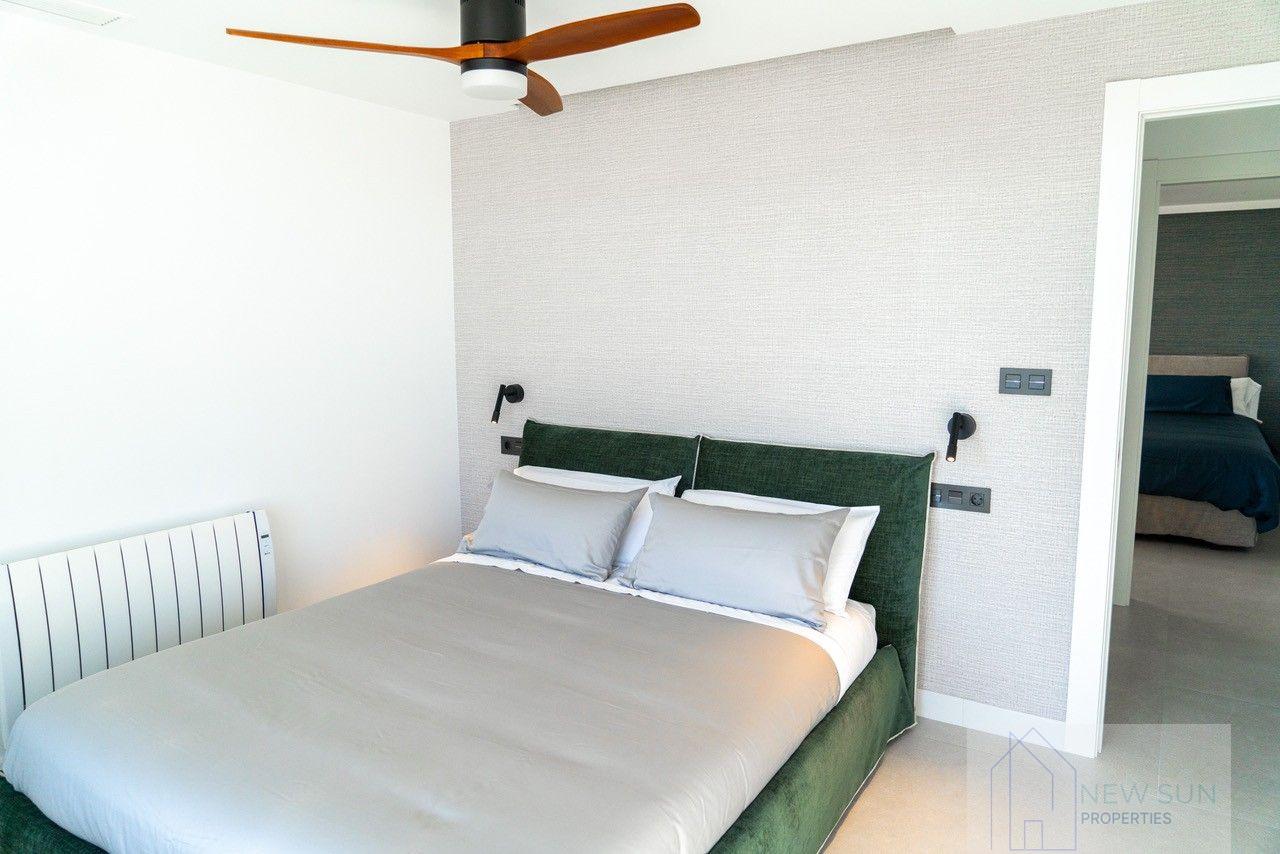 For sale of penthouse in Orihuela Costa