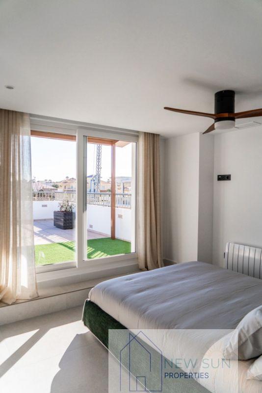 For sale of penthouse in Orihuela Costa