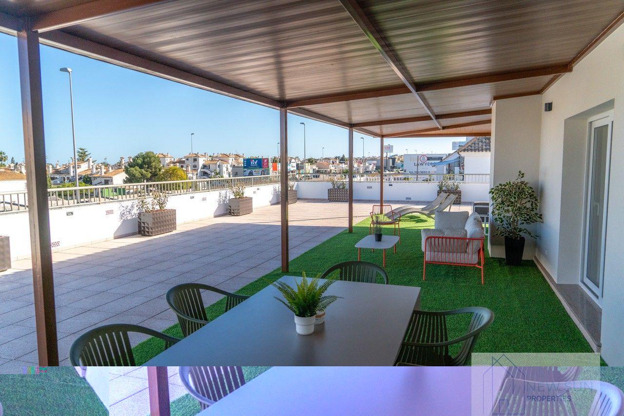 For sale of penthouse in Orihuela Costa