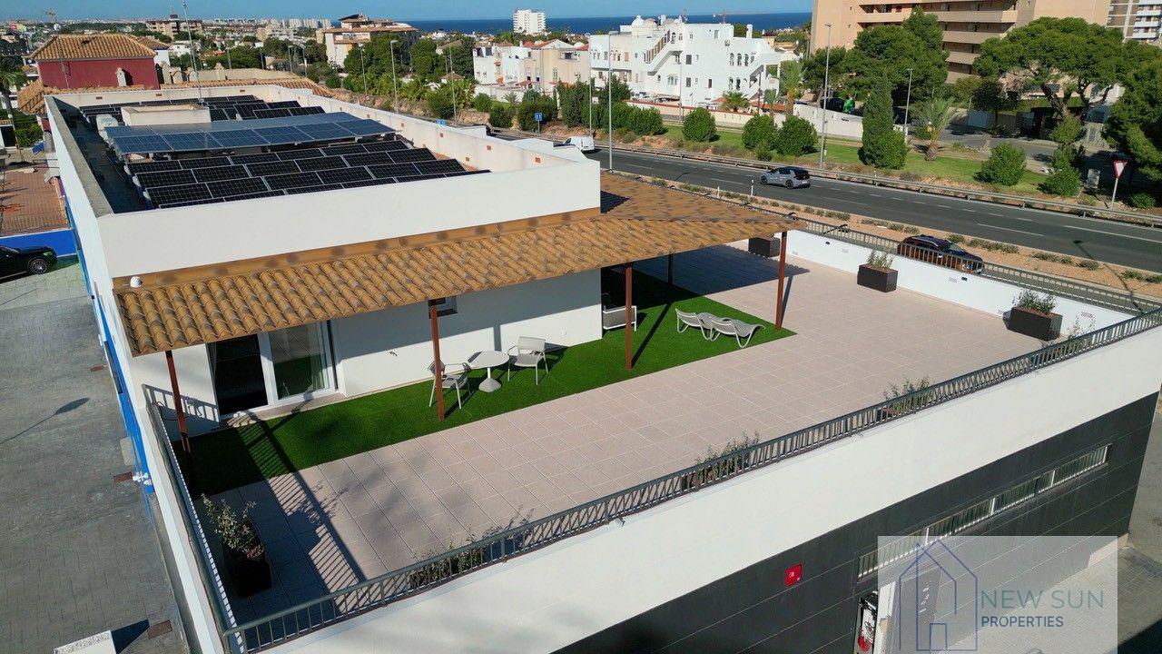 For sale of penthouse in Orihuela Costa
