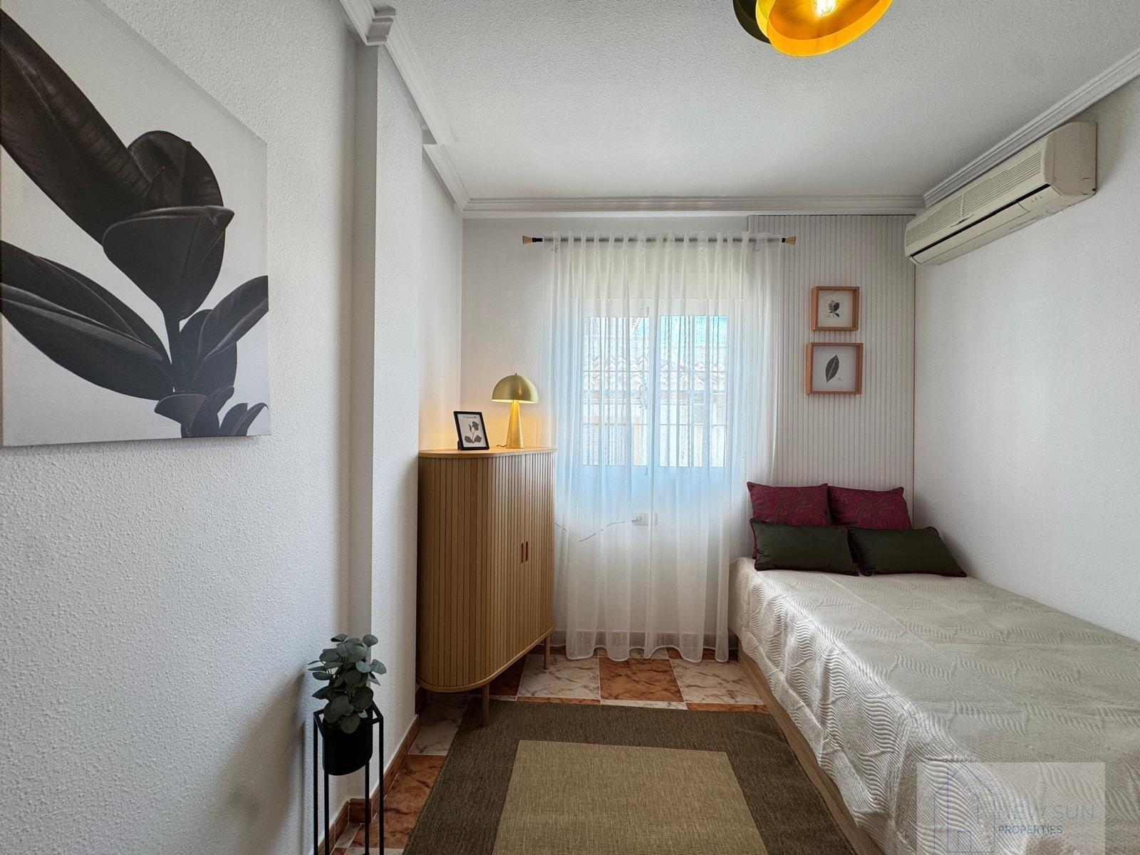 For sale of house in Orihuela Costa