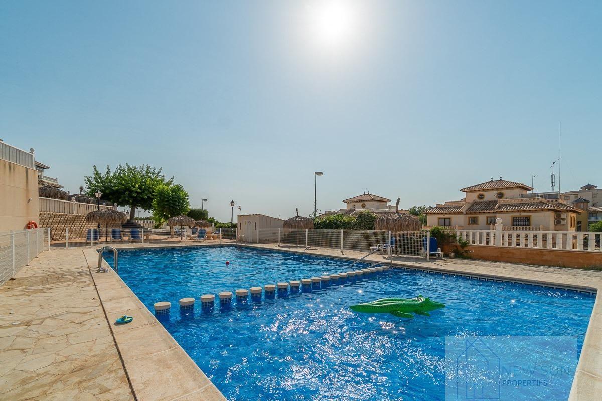 Venta de planta baja en Orihuela Costa