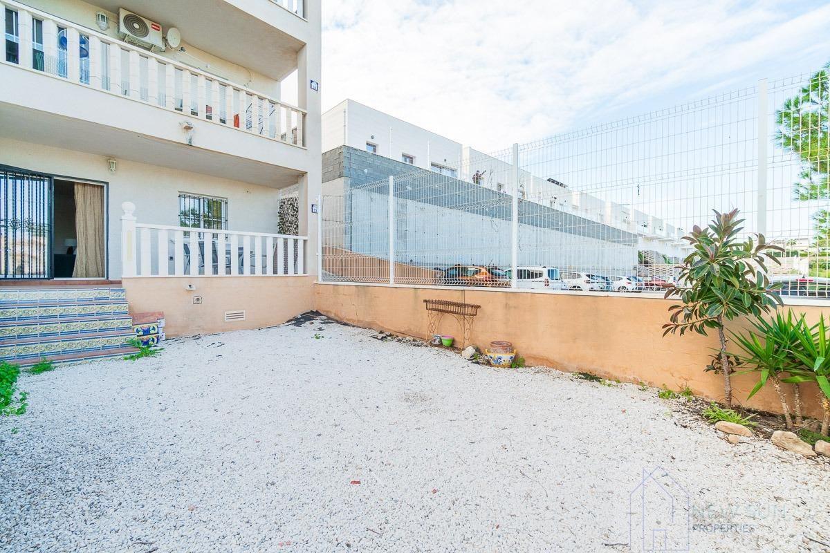 Venta de planta baja en Orihuela Costa