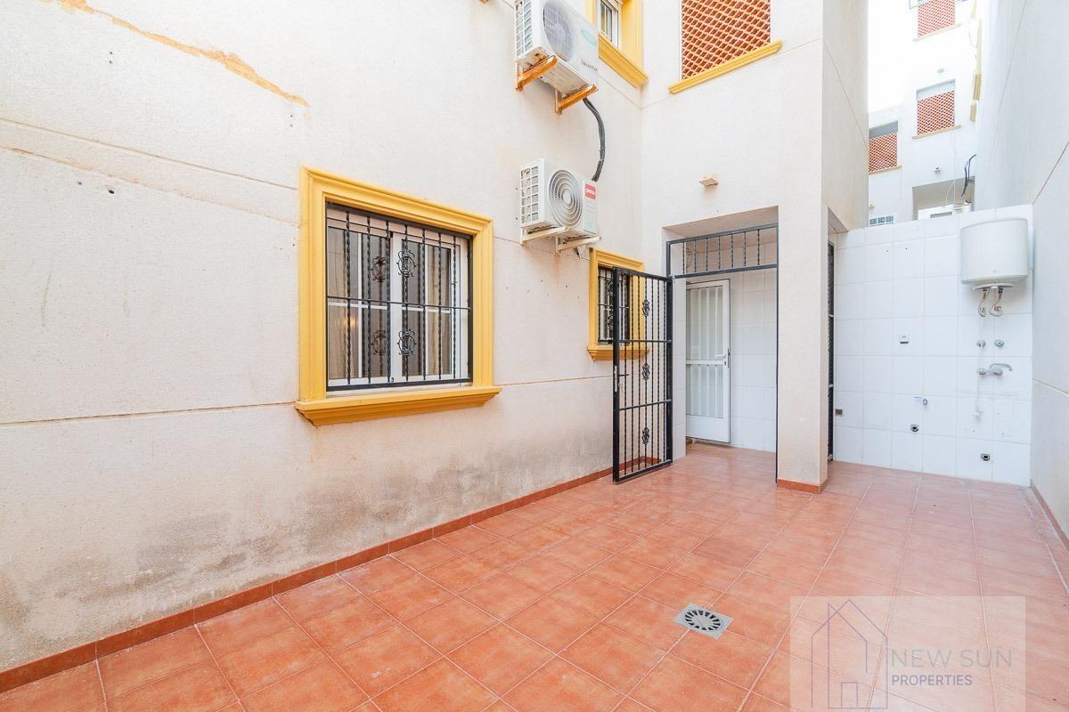 Venta de planta baja en Orihuela Costa