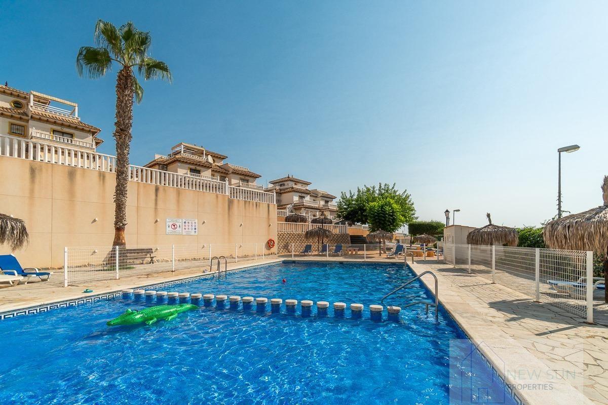 Venta de planta baja en Orihuela Costa