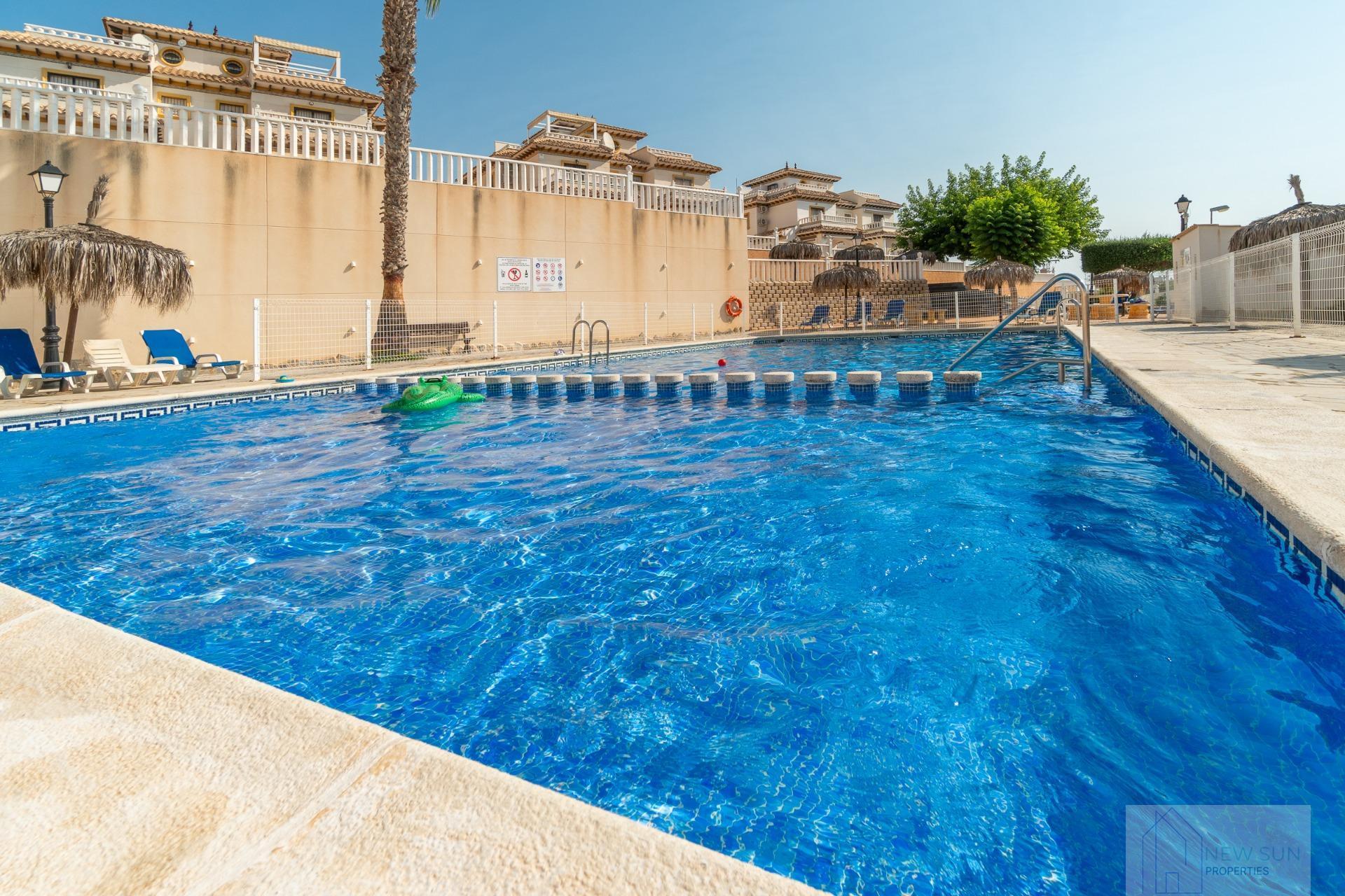 Venta de planta baja en Orihuela Costa