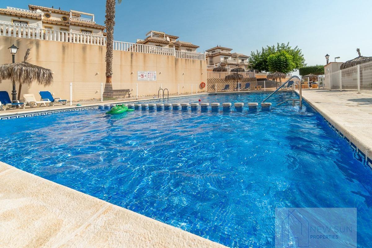 Venta de planta baja en Orihuela Costa