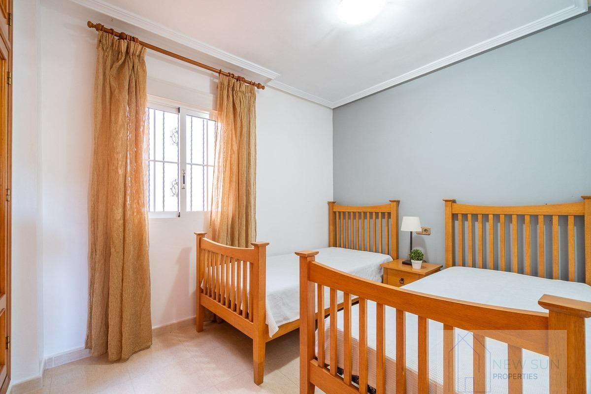 Venta de planta baja en Orihuela Costa
