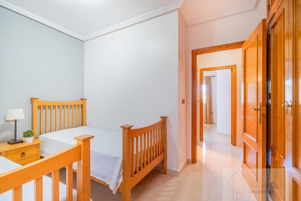 Venta de planta baja en Orihuela Costa