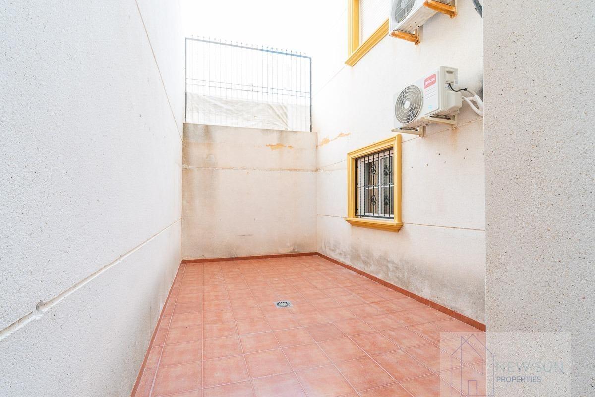 Venta de planta baja en Orihuela Costa