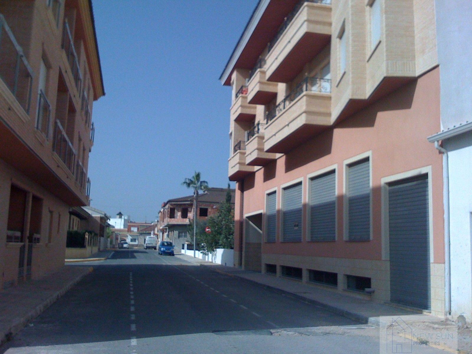 Venta de local en Los Montesinos