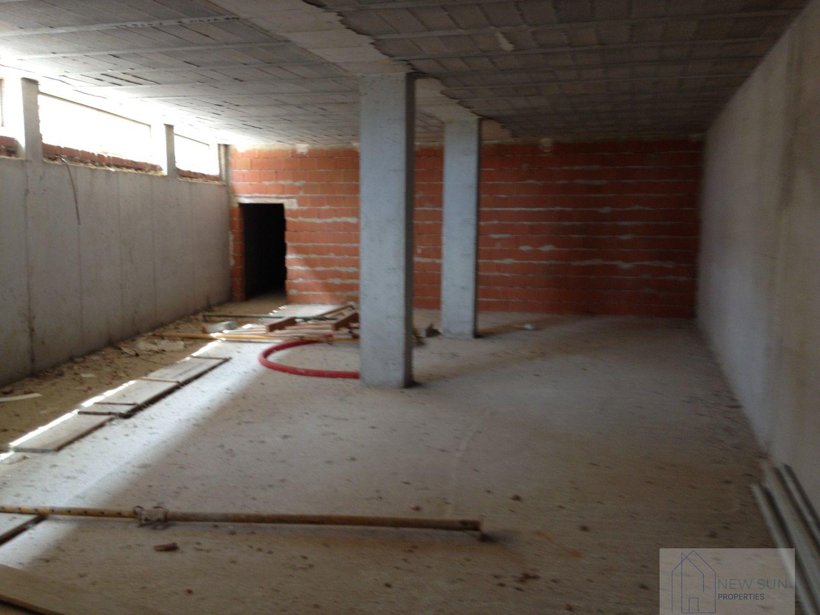 Venta de local en Los Montesinos