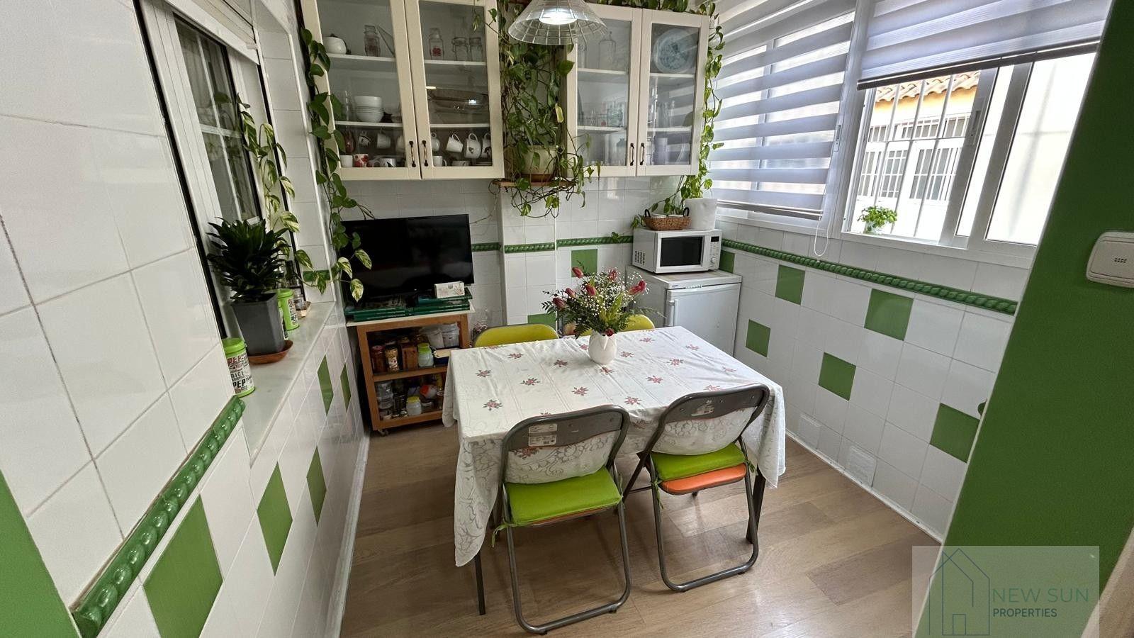 For sale of chalet in Los Montesinos