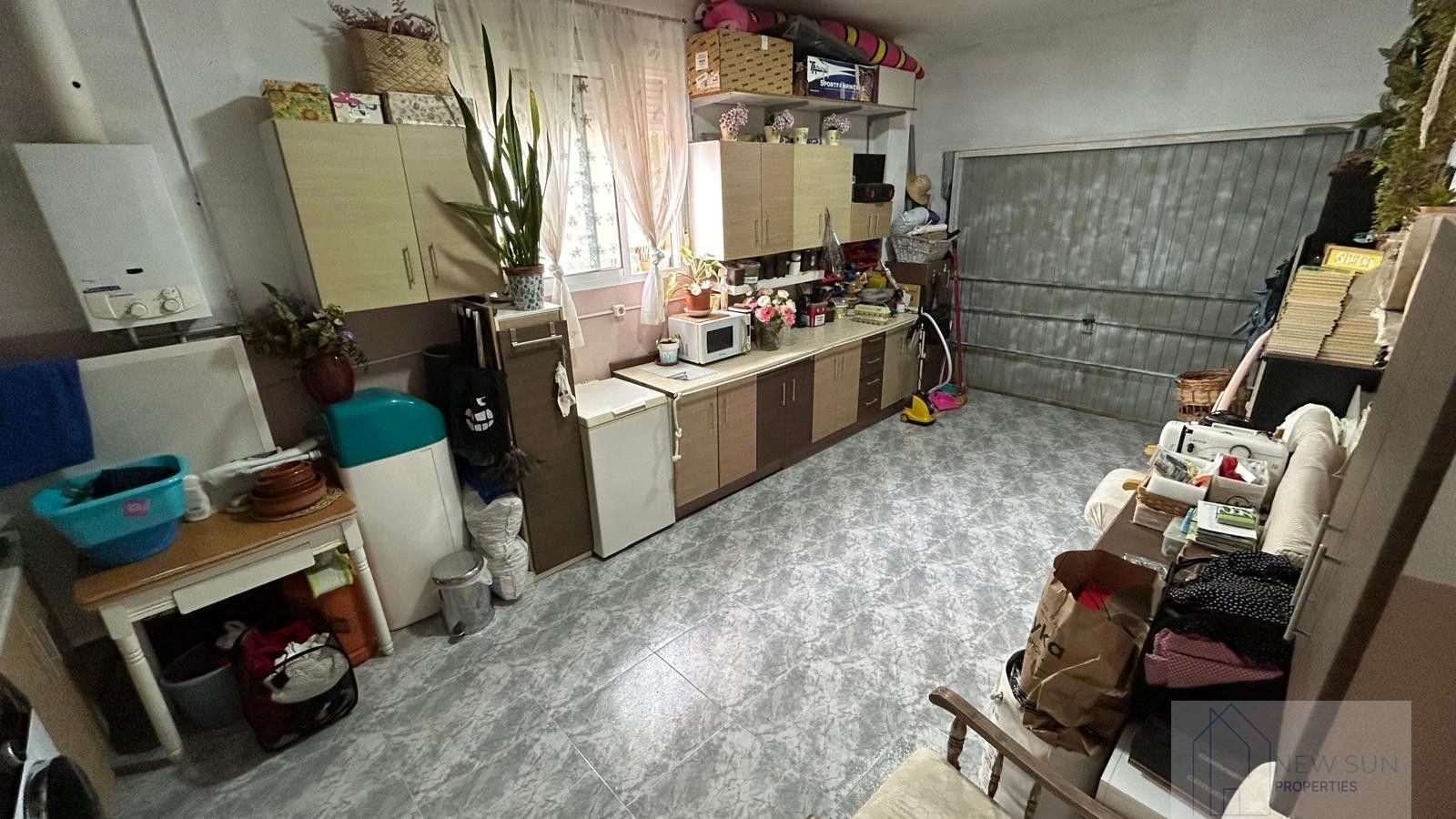 For sale of chalet in Los Montesinos