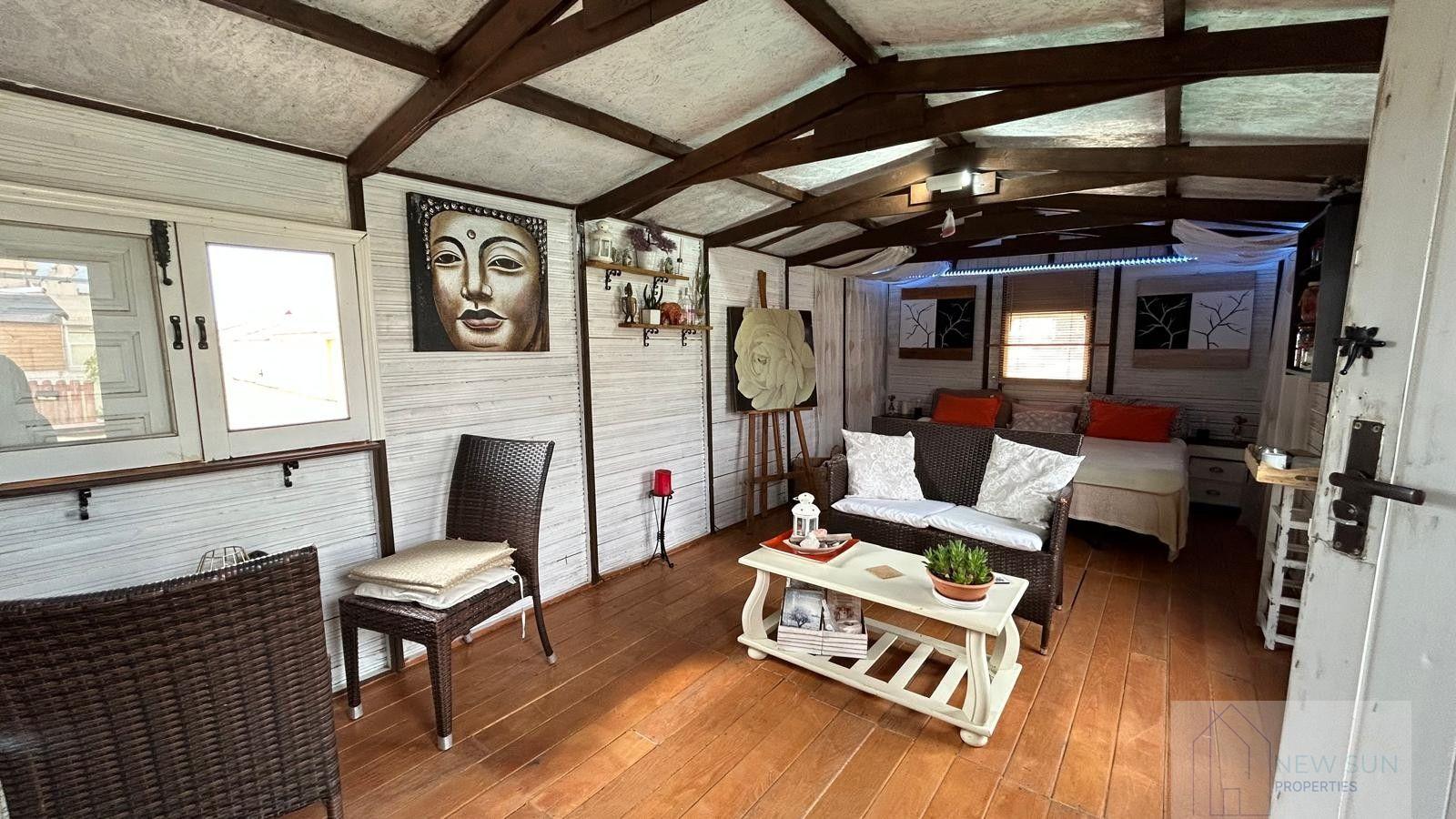 For sale of chalet in Los Montesinos