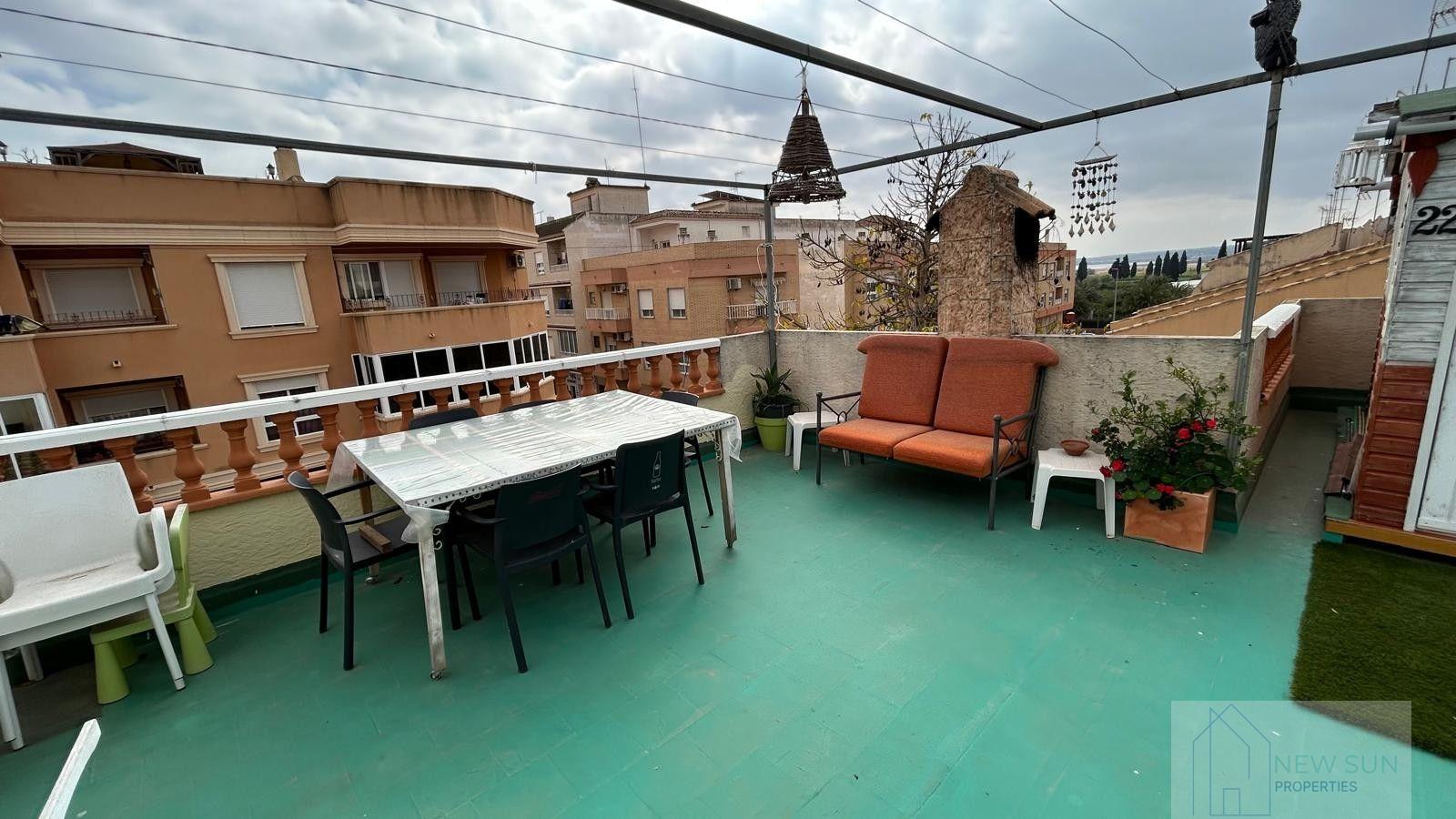 For sale of chalet in Los Montesinos