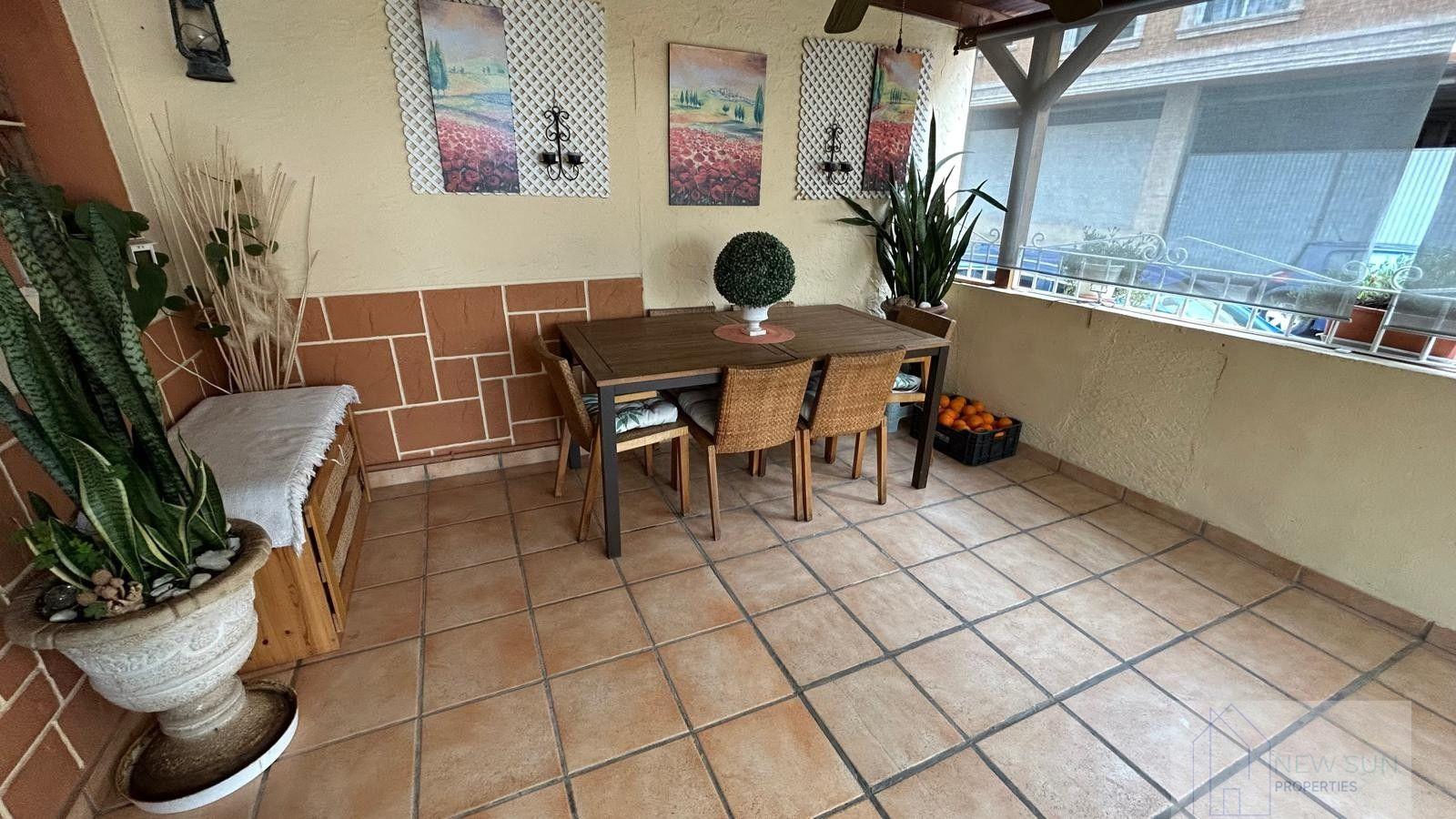 For sale of chalet in Los Montesinos