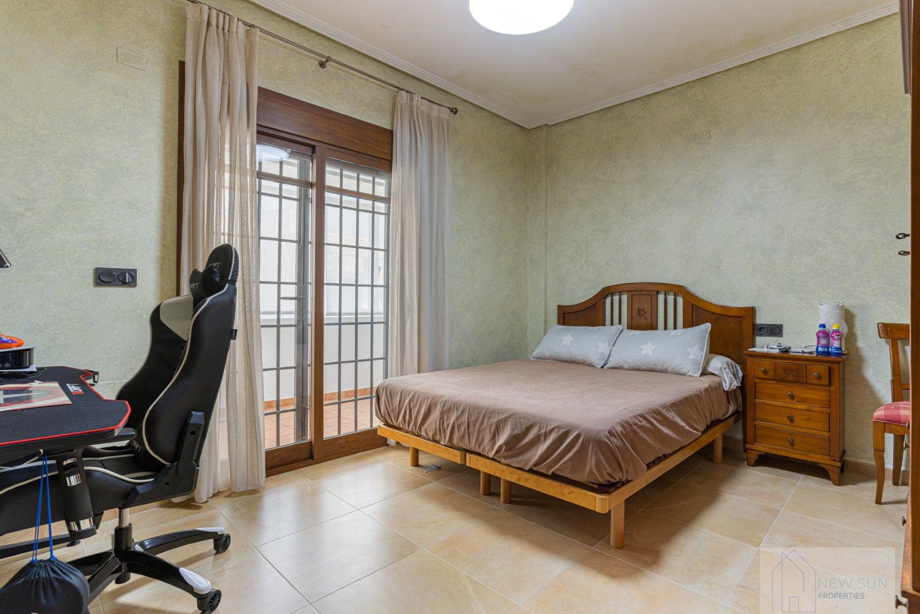 For sale of chalet in Los Montesinos