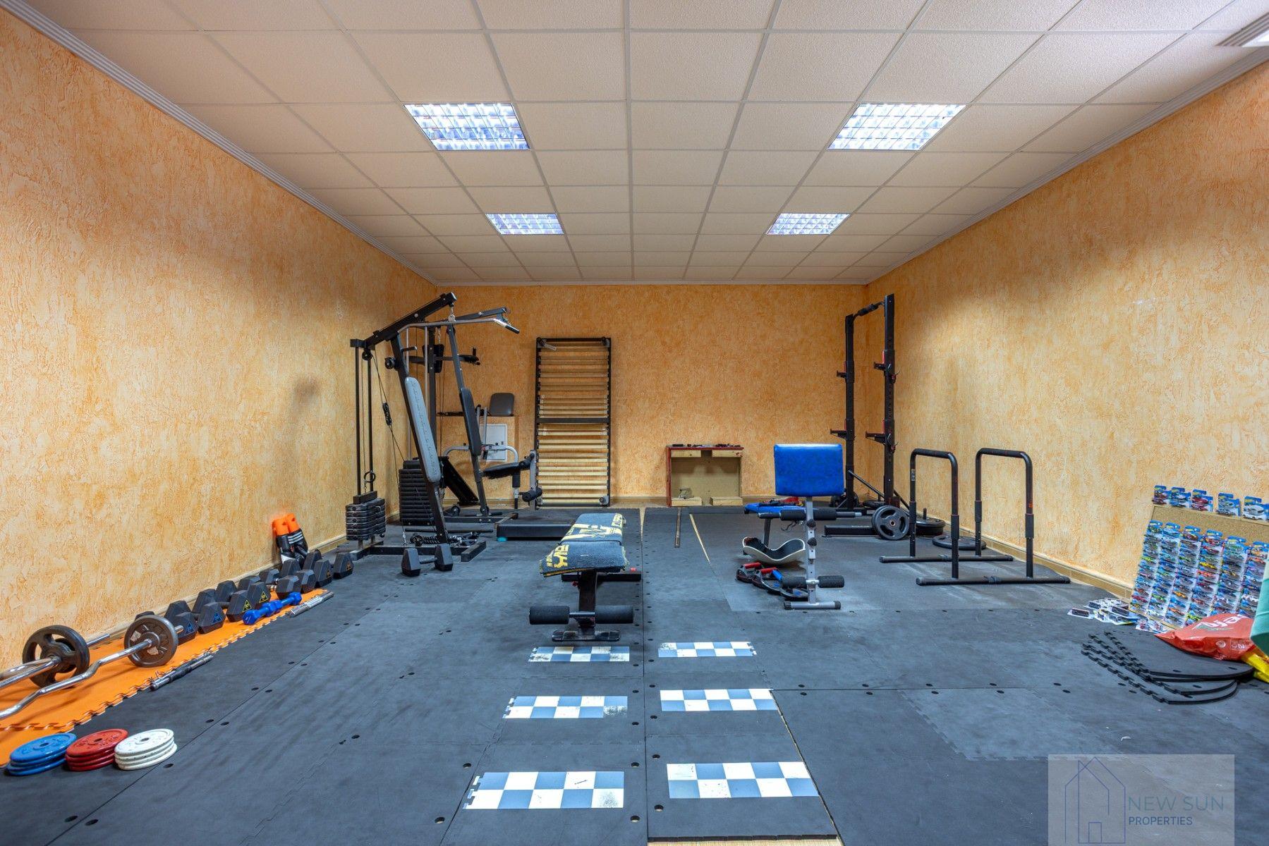 For sale of chalet in Los Montesinos