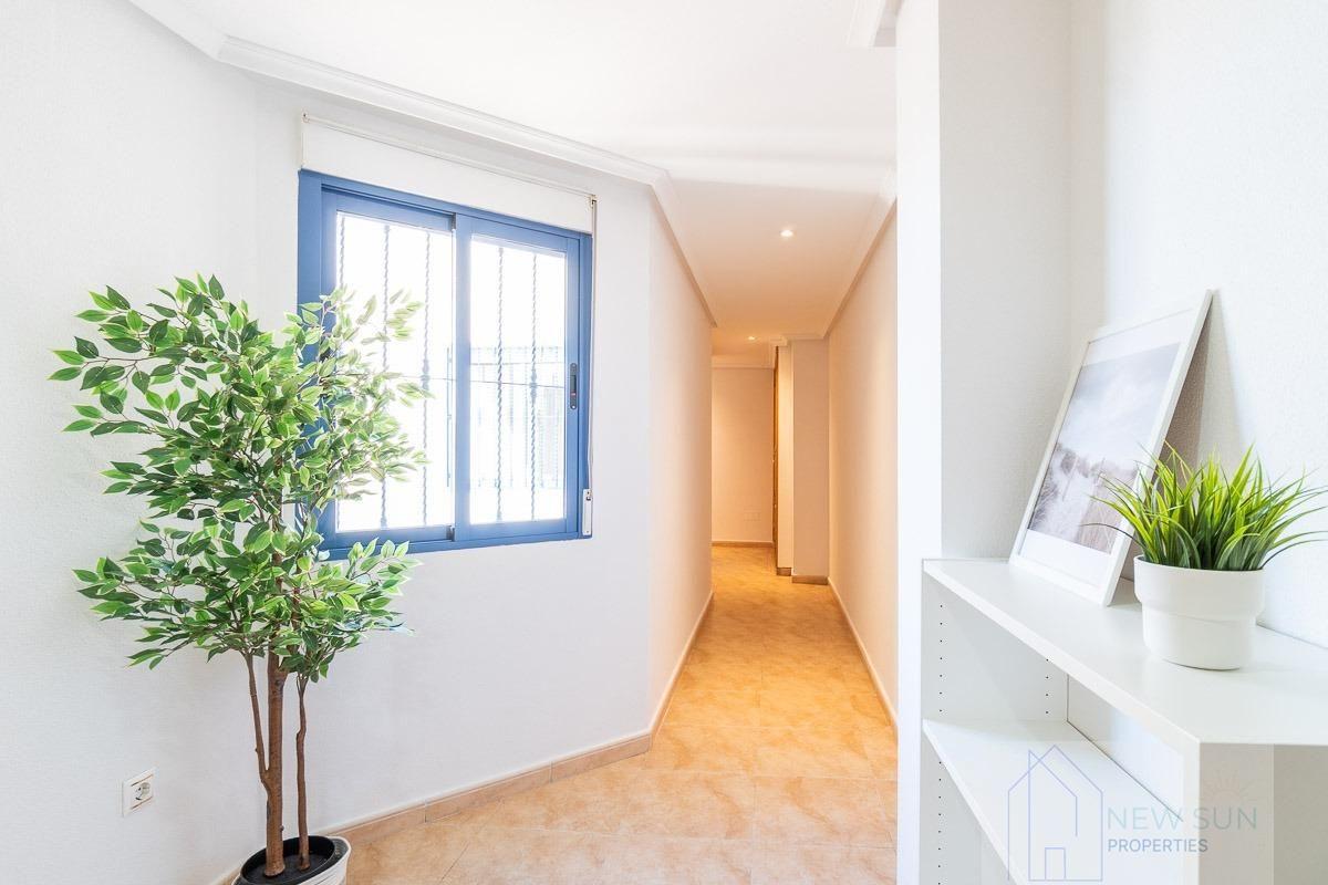 For sale of penthouse in Torrevieja